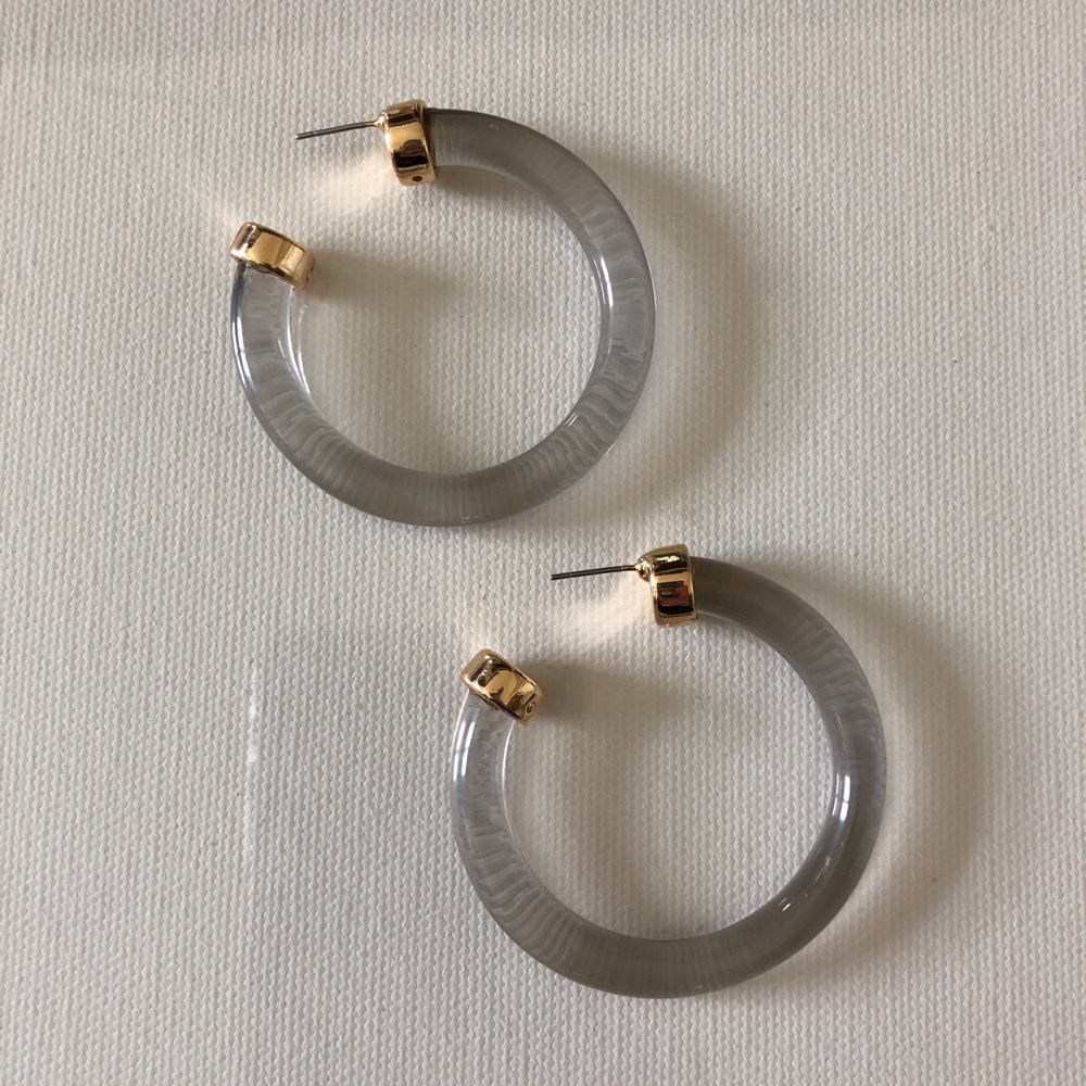 NWT Clear Acrylic Chunky Hoops - Picture 3 of 4